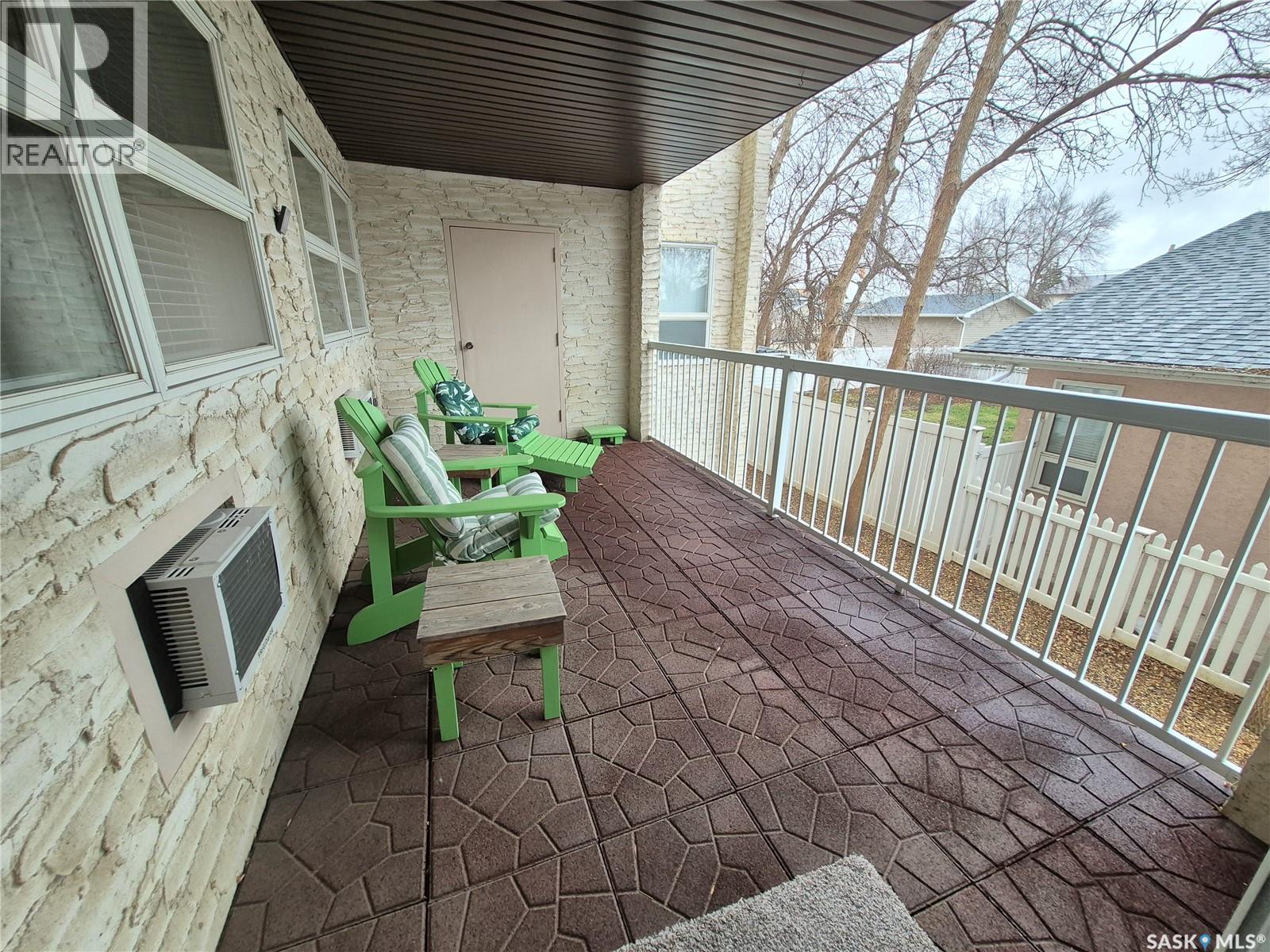 24 228 3rd Street, Weyburn, Saskatchewan  S4H 0W6 - Photo 17 - SK033833