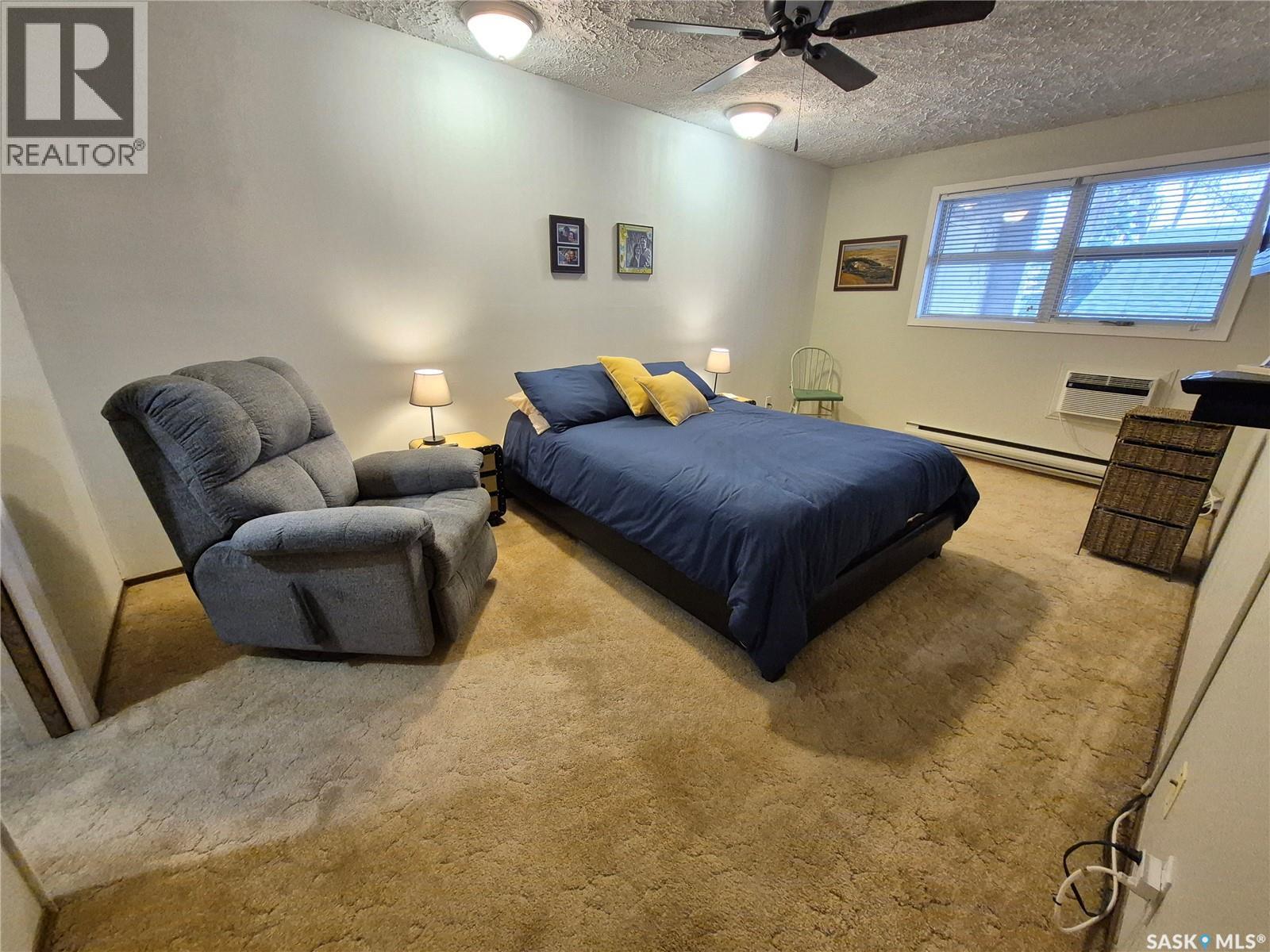 24 228 3rd Street, Weyburn, Saskatchewan  S4H 0W6 - Photo 21 - SK033833