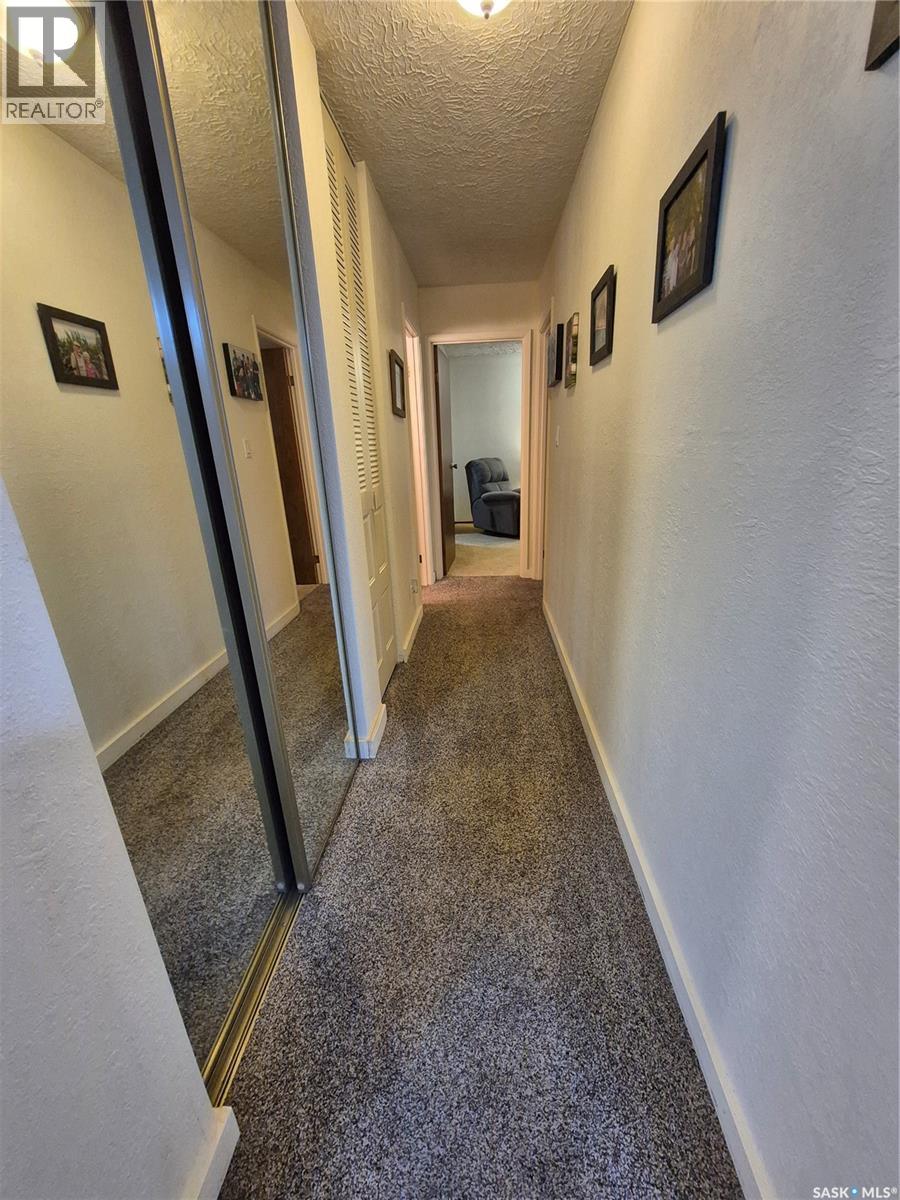 24 228 3rd Street, Weyburn, Saskatchewan  S4H 0W6 - Photo 29 - SK033833