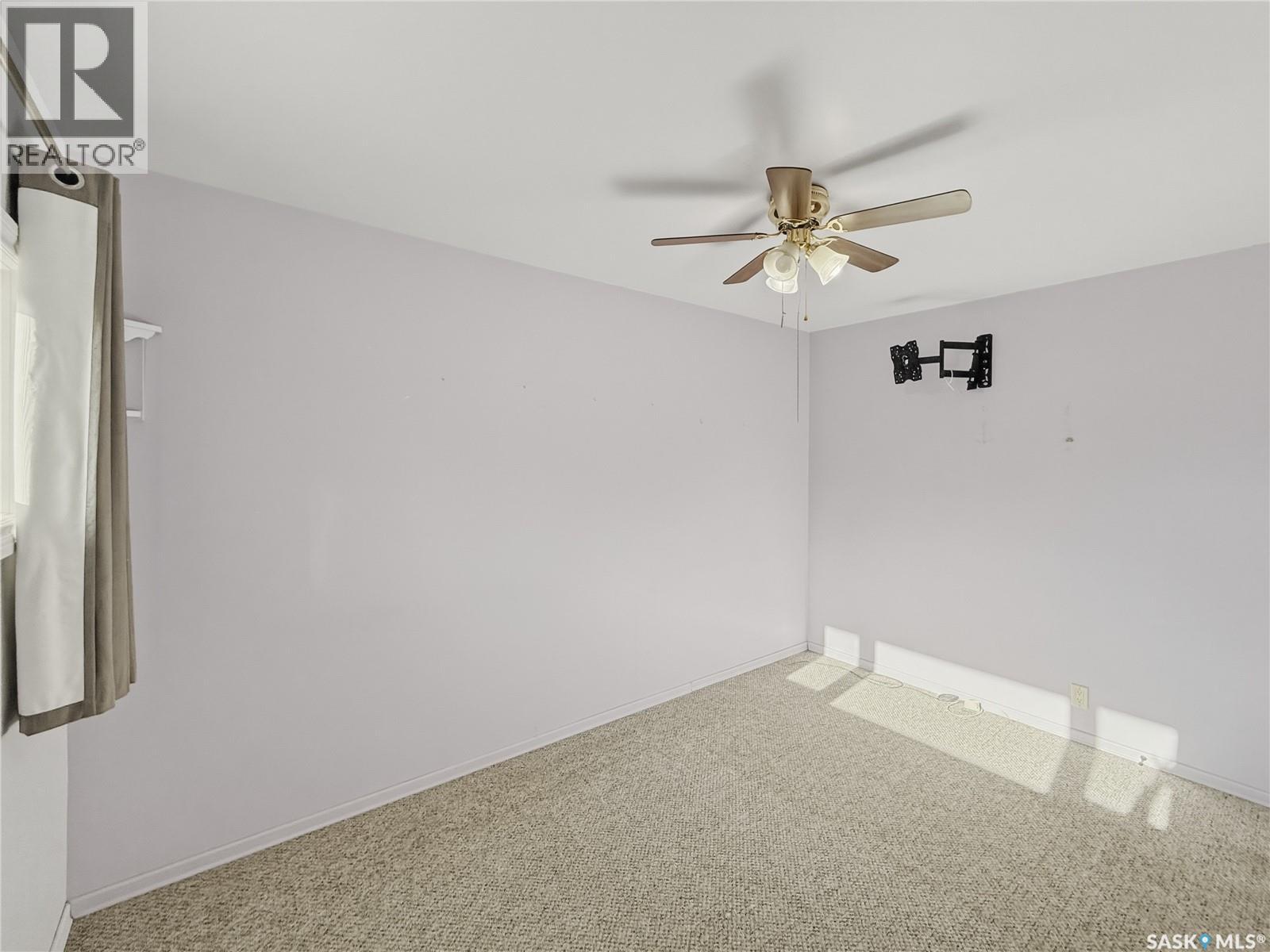 444 5th Avenue Se, Swift Current, Saskatchewan  S9H 3N4 - Photo 10 - SK033827