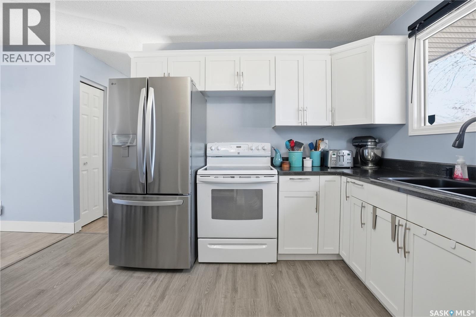 74 Osborne Crescent, Regina, Saskatchewan  S4R 5J1 - Photo 11 - SK033696