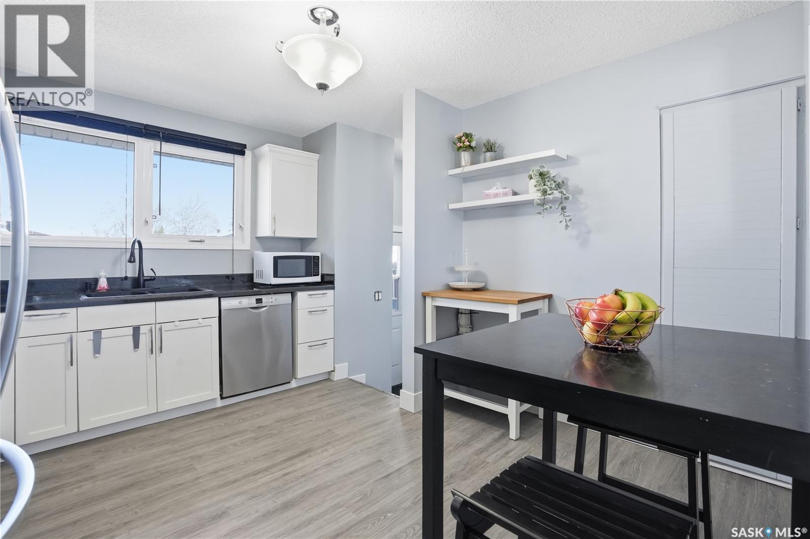 74 Osborne Crescent, Regina, Saskatchewan  S4R 5J1 - Photo 12 - SK033696