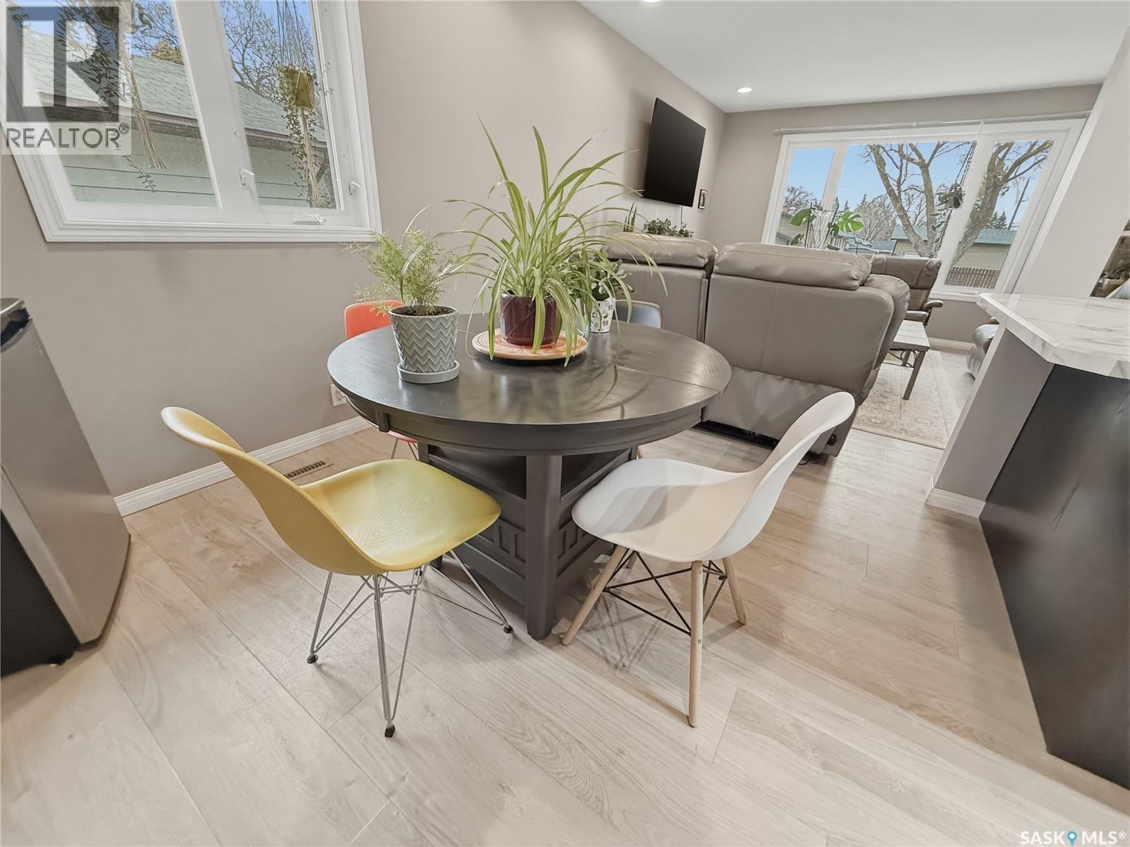 488 3rd Avenue Se, Swift Current, Saskatchewan  S9H 3K8 - Photo 9 - SK033495