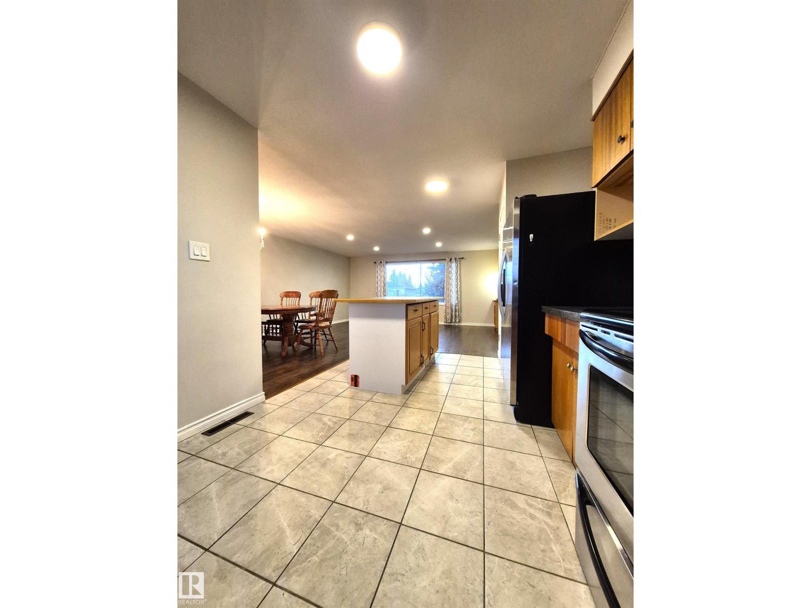 11440 44a Av Nw, Edmonton, Alberta  T6J 0Z9 - Photo 12 - E4483993