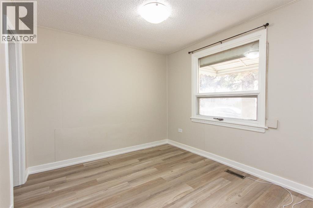 3433 51 Avenue, Red Deer, Alberta  T4N 4E9 - Photo 9 - A2304405