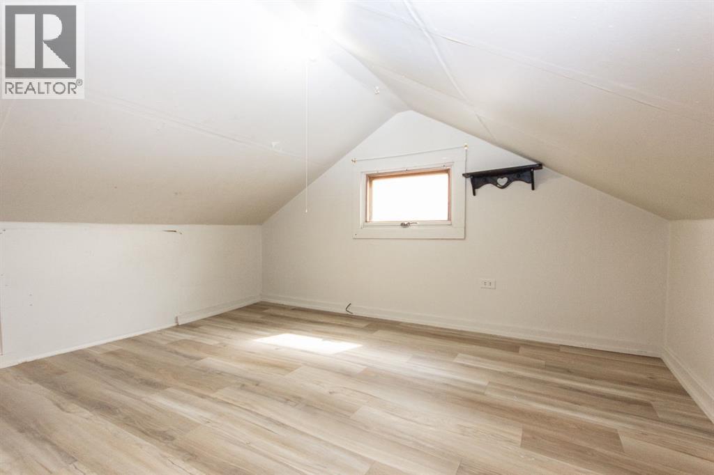 3433 51 Avenue, Red Deer, Alberta  T4N 4E9 - Photo 15 - A2304405