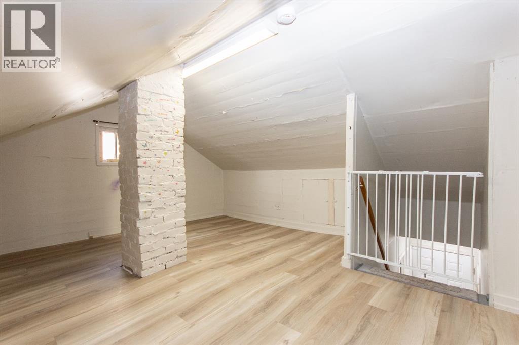 3433 51 Avenue, Red Deer, Alberta  T4N 4E9 - Photo 12 - A2304405