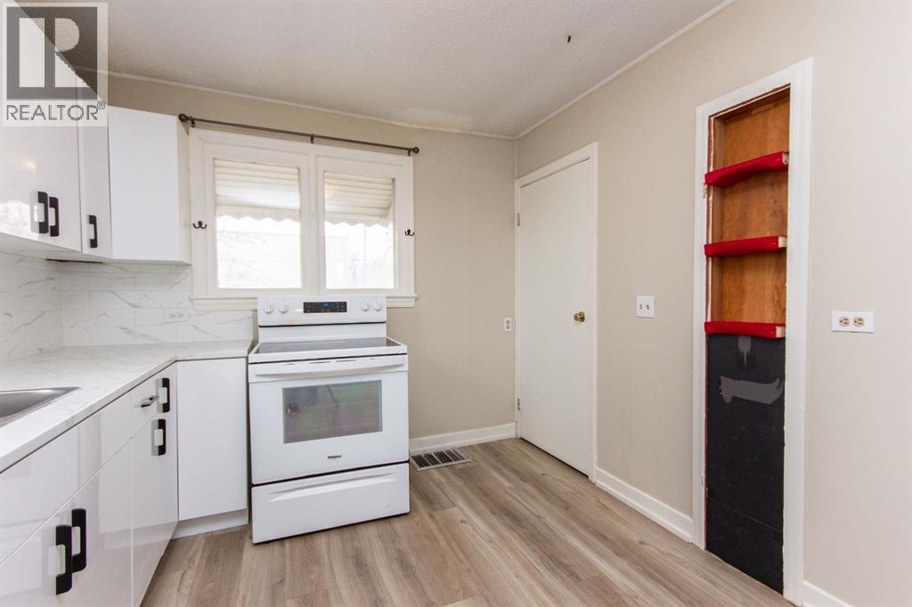 3433 51 Avenue, Red Deer, Alberta  T4N 4E9 - Photo 8 - A2304405