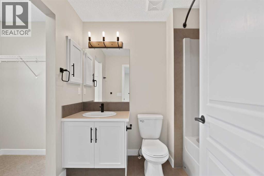 53 Panatella Road NW, Calgary, Alberta  T3K 0S7 - Photo 25 - A2302945