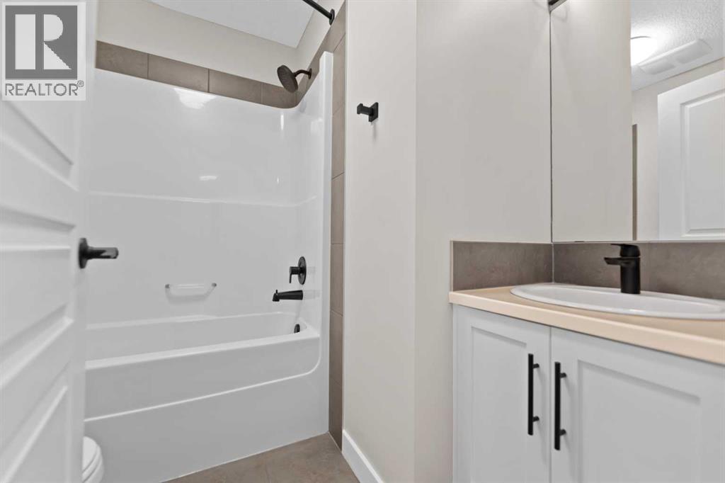 53 Panatella Road NW, Calgary, Alberta  T3K 0S7 - Photo 24 - A2302945