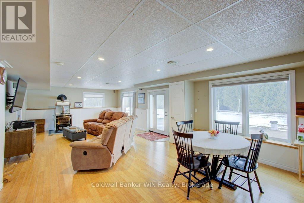 314539 6 Highway, West Grey, Ontario  N0G 1R0 - Photo 29 - X12911712