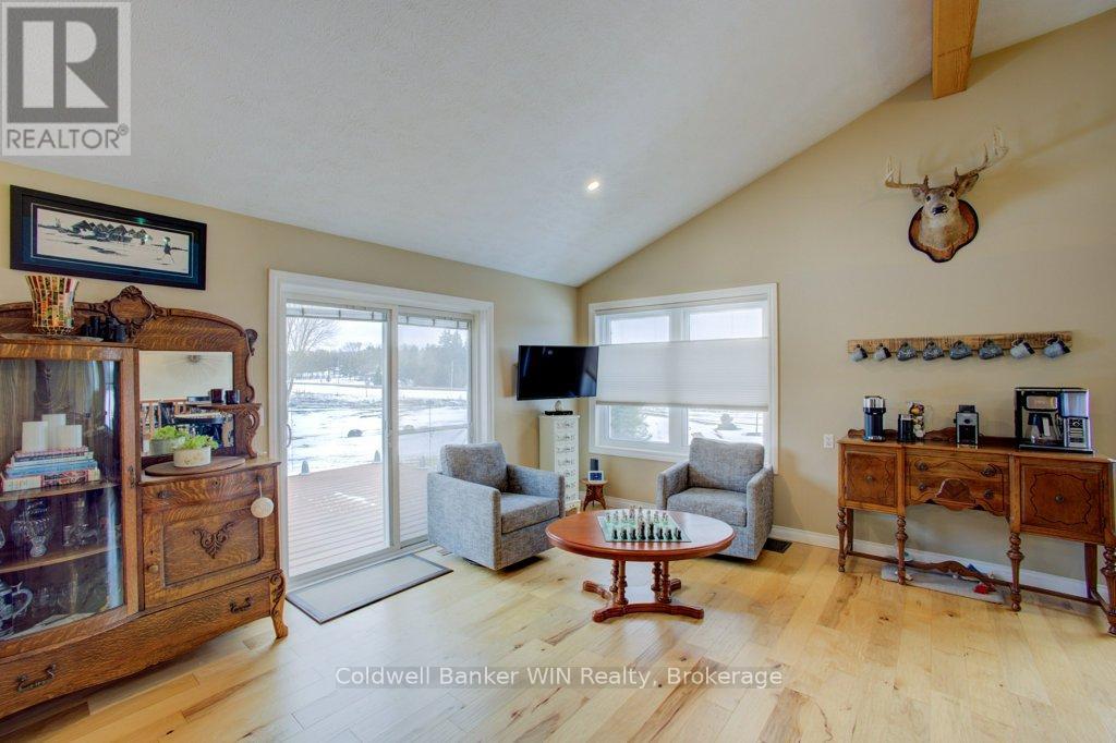 314539 6 Highway, West Grey, Ontario  N0G 1R0 - Photo 8 - X12911712