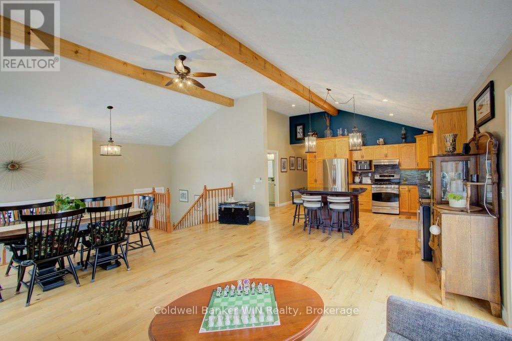 314539 6 Highway, West Grey, Ontario  N0G 1R0 - Photo 9 - X12911712