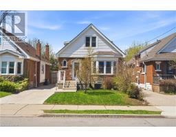 148 HUXLEY AVENUE S, Hamilton, Ontario