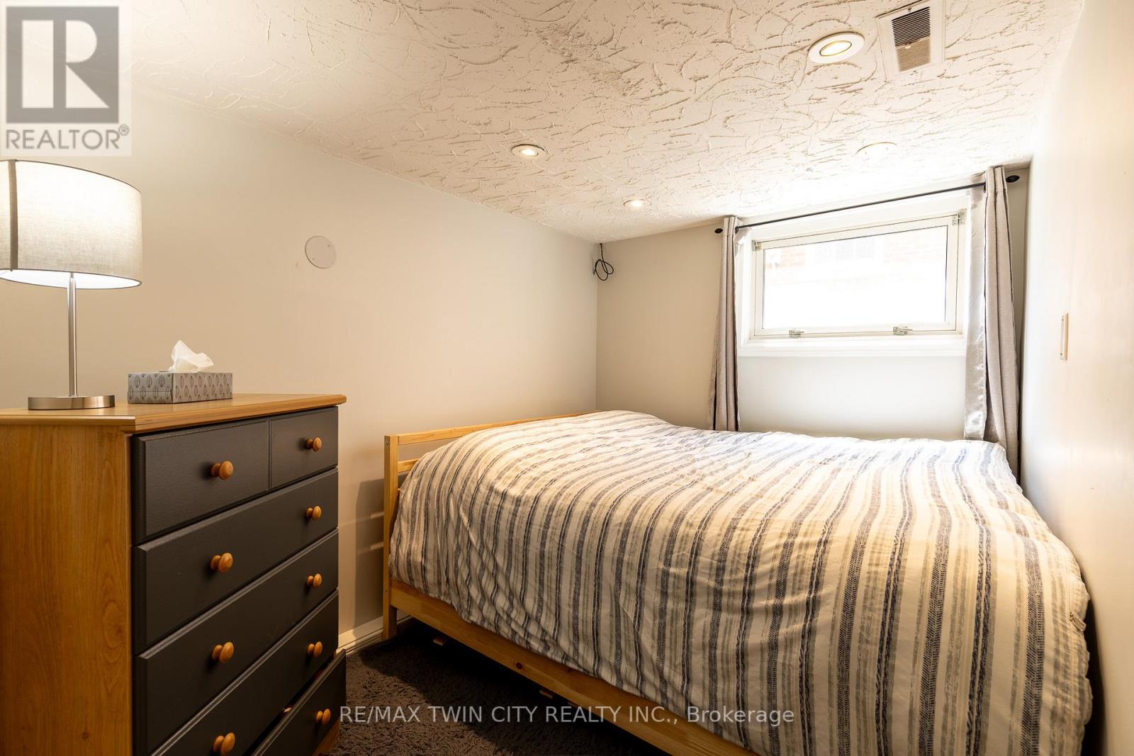 110 Lorne Crescent, Kitchener, Ontario  N2M 3Y5 - Photo 29 - X13040334