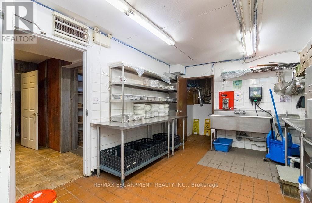 2251 Rymal Road, Hamilton, Ontario  L8J 2V8 - Photo 16 - X13040402