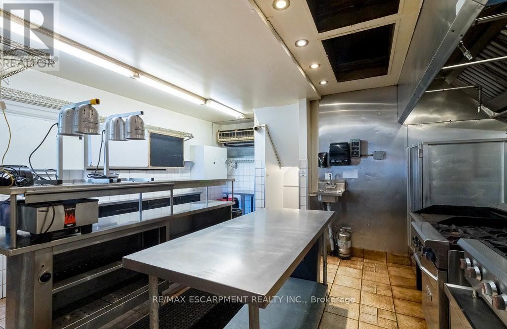 2251 Rymal Road, Hamilton, Ontario  L8J 2V8 - Photo 30 - X13040402