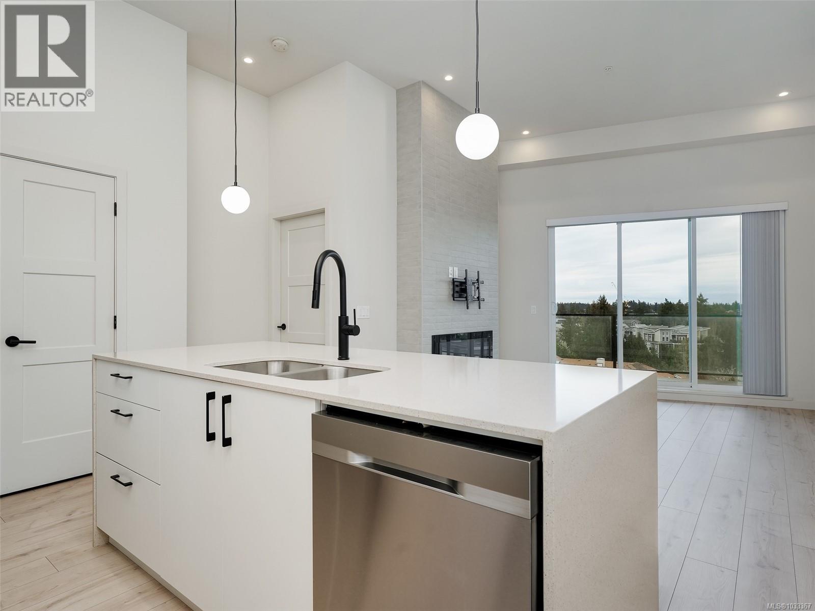 607 958 Pharoah Mews, Langford, British Columbia  V9B 7A1 - Photo 11 - 1033367