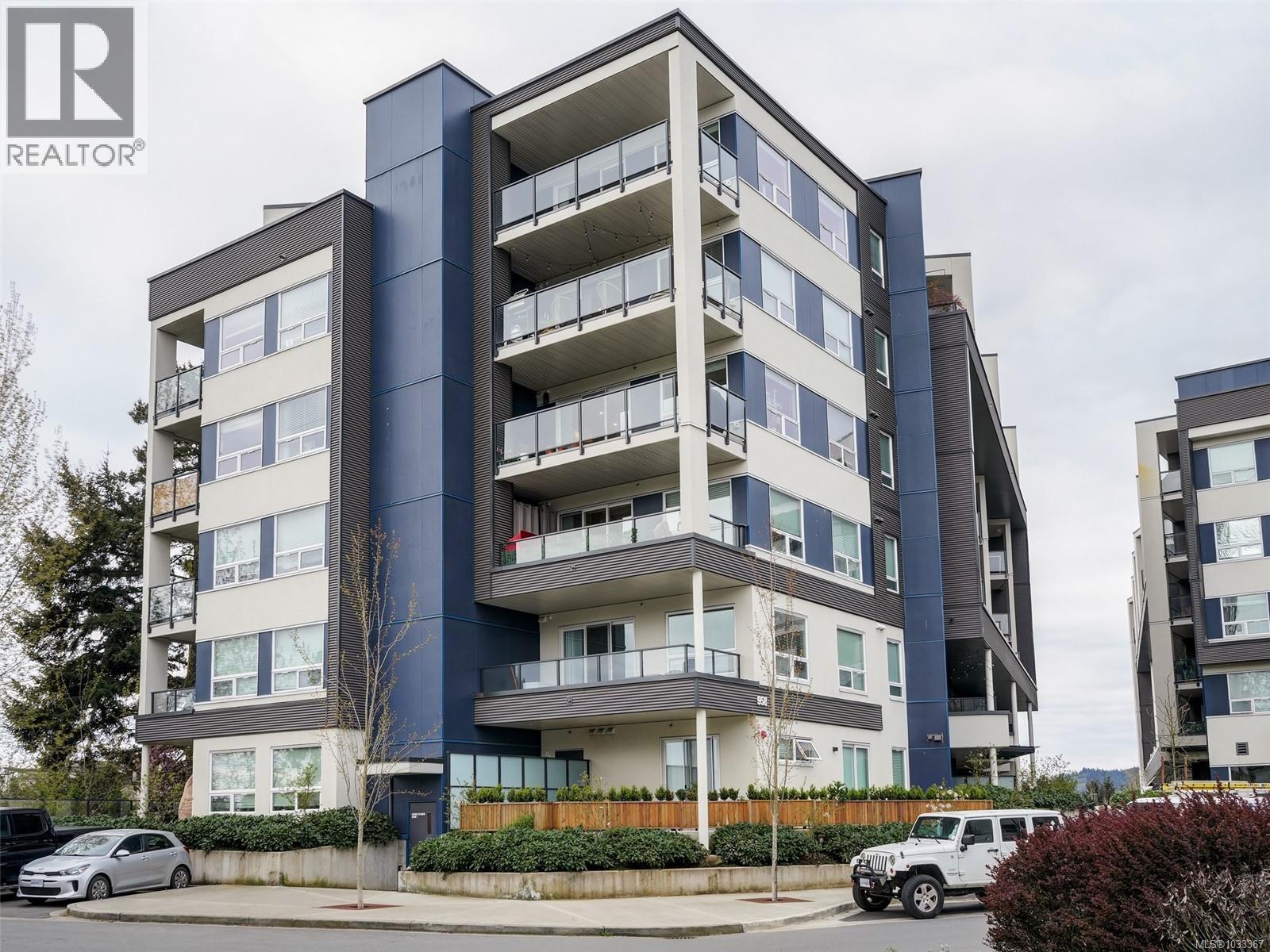 607 958 Pharoah Mews, Langford, British Columbia  V9B 7A1 - Photo 2 - 1033367