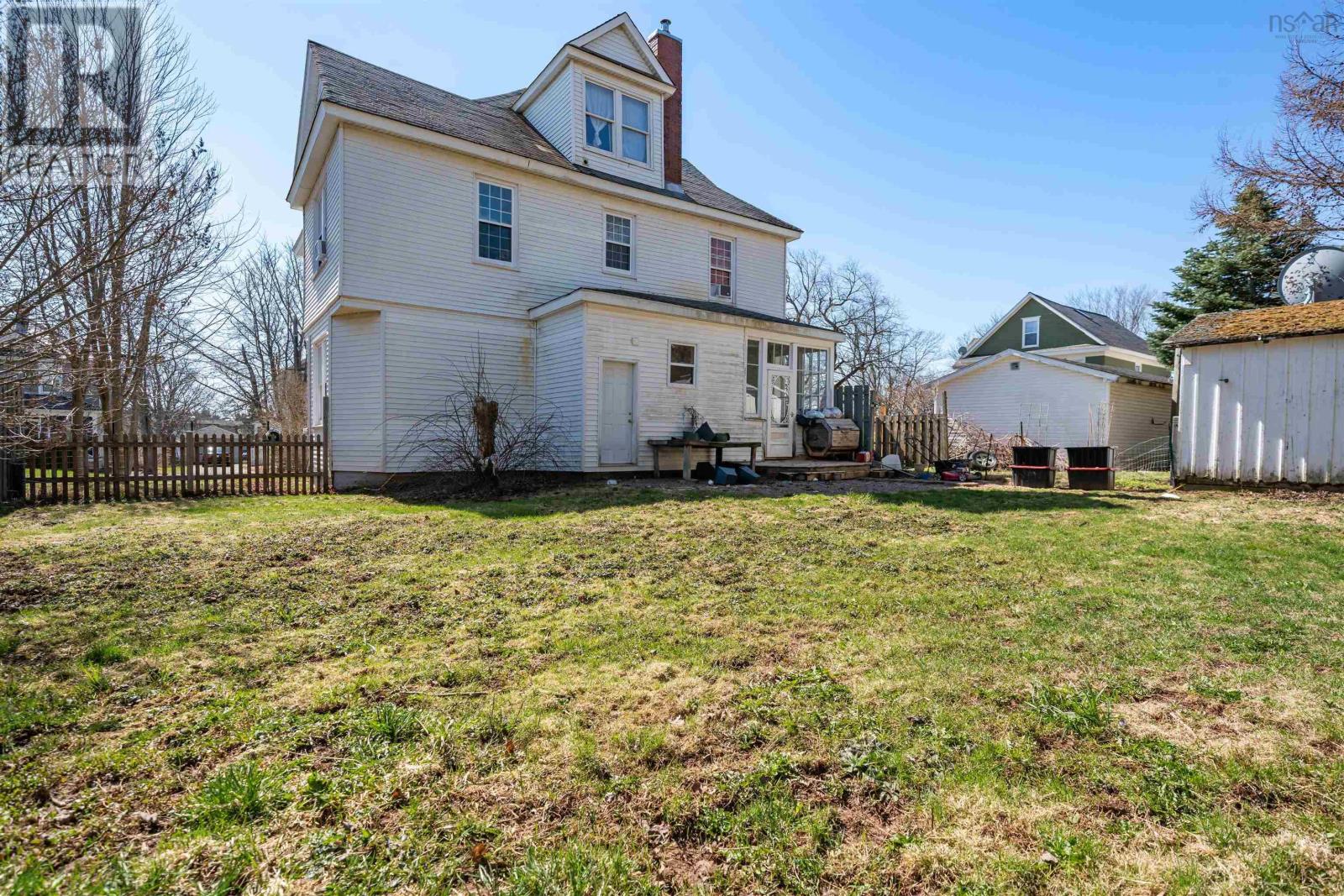 40 Clifford Street, Amherst, Nova Scotia  B4H 2G4 - Photo 34 - 202608497