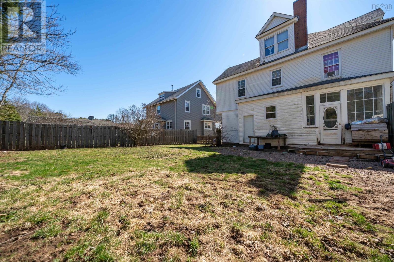 40 Clifford Street, Amherst, Nova Scotia  B4H 2G4 - Photo 32 - 202608497