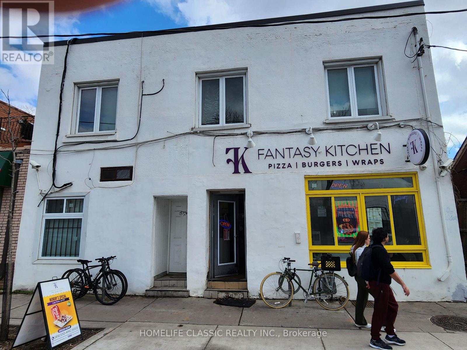 195 HARBORD STREET, Toronto, Ontario