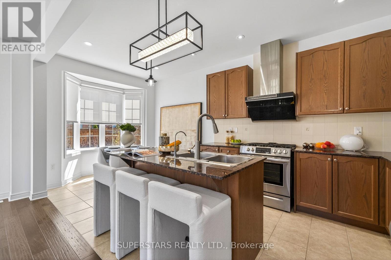 49 Birkett Way, Whitchurch-Stouffville, Ontario  L4A 4P7 - Photo 15 - N13039254