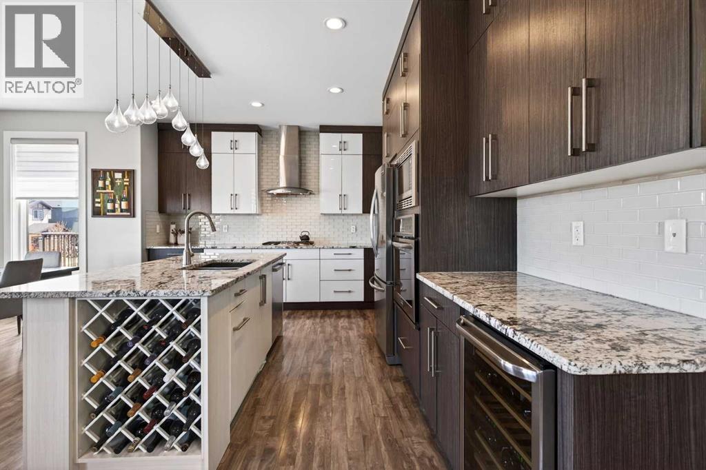 120 Baysprings Court Sw, Airdrie, Alberta  T4B 3X7 - Photo 10 - A2304553