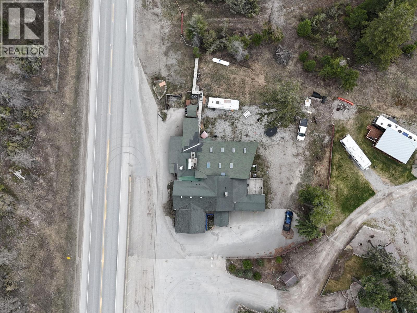 5388 93/95 Highway, Fairmont Hot Springs, British Columbia  V0A 1K4 - Photo 2 - 10384032