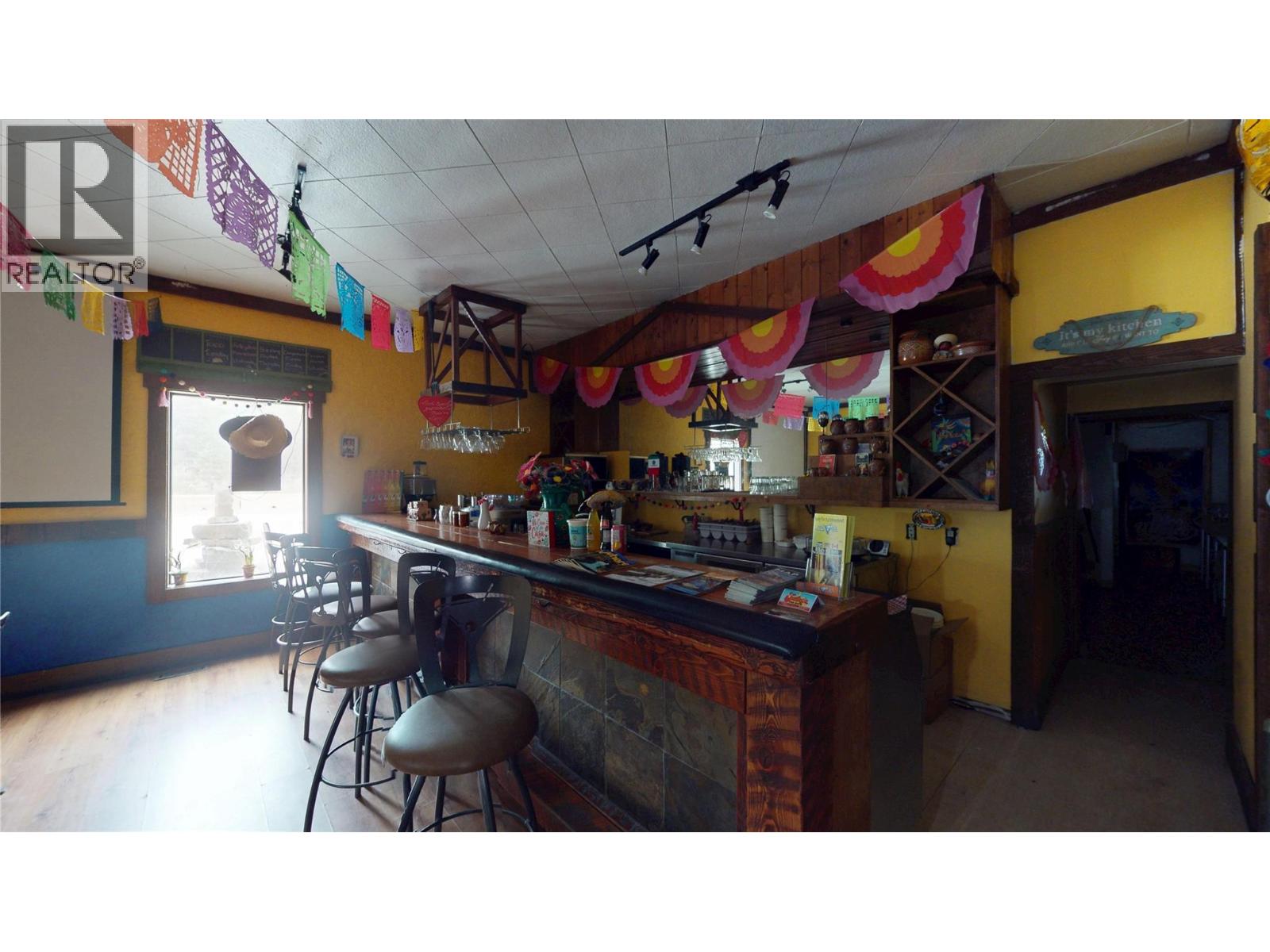 5388 93/95 Highway, Fairmont Hot Springs, British Columbia  V0A 1K4 - Photo 28 - 10384032