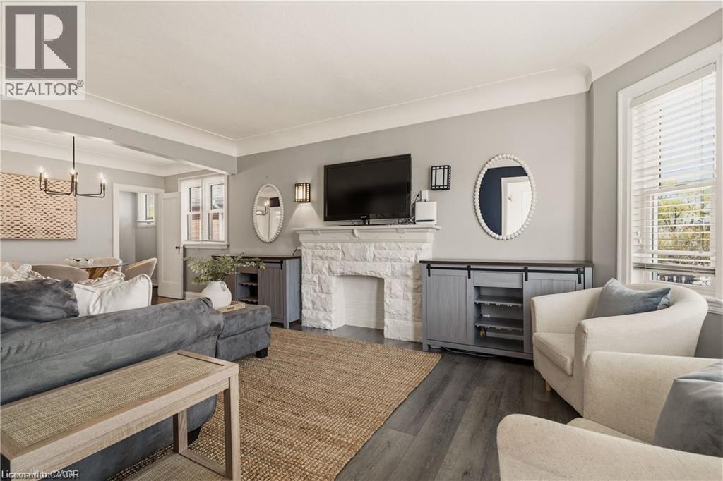 148 Huxley Avenue S, Hamilton, Ontario  L8K 2R1 - Photo 4 - 40823914