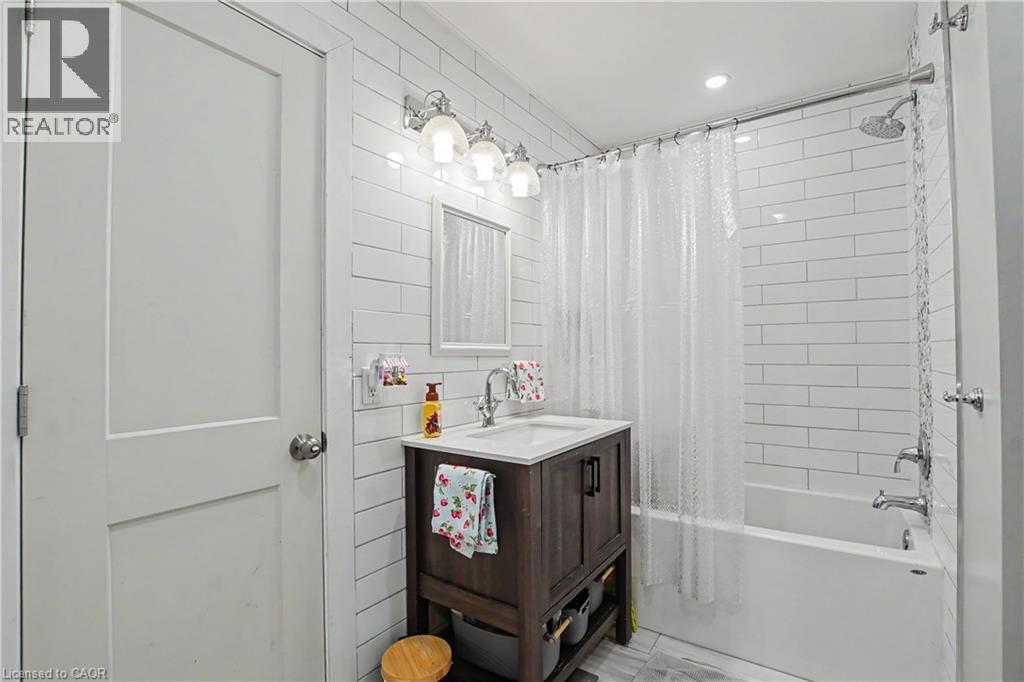 10 Holborn Court Unit# 49, Kitchener, Ontario  N2A 3Y9 - Photo 21 - 40819763