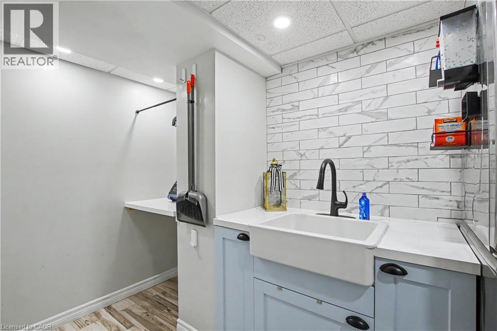 10 Holborn Court Unit# 49, Kitchener, Ontario  N2A 3Y9 - Photo 27 - 40819763