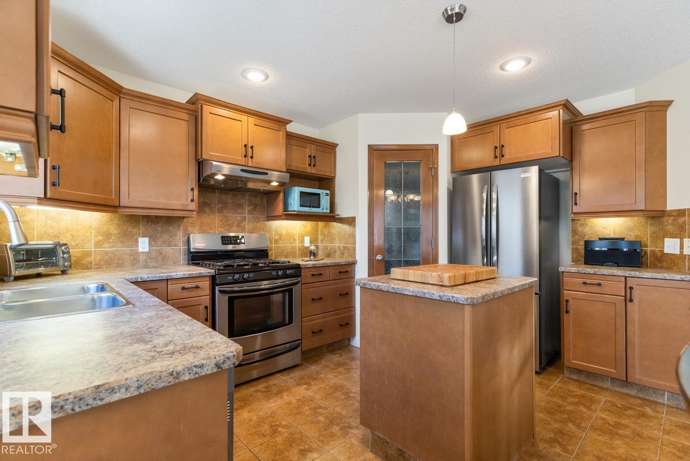 12433 17a Av Sw, Edmonton, Alberta  T6W 1T8 - Photo 6 - E4483783