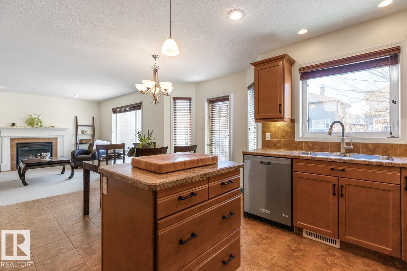 12433 17a Av Sw, Edmonton, Alberta  T6W 1T8 - Photo 9 - E4483783