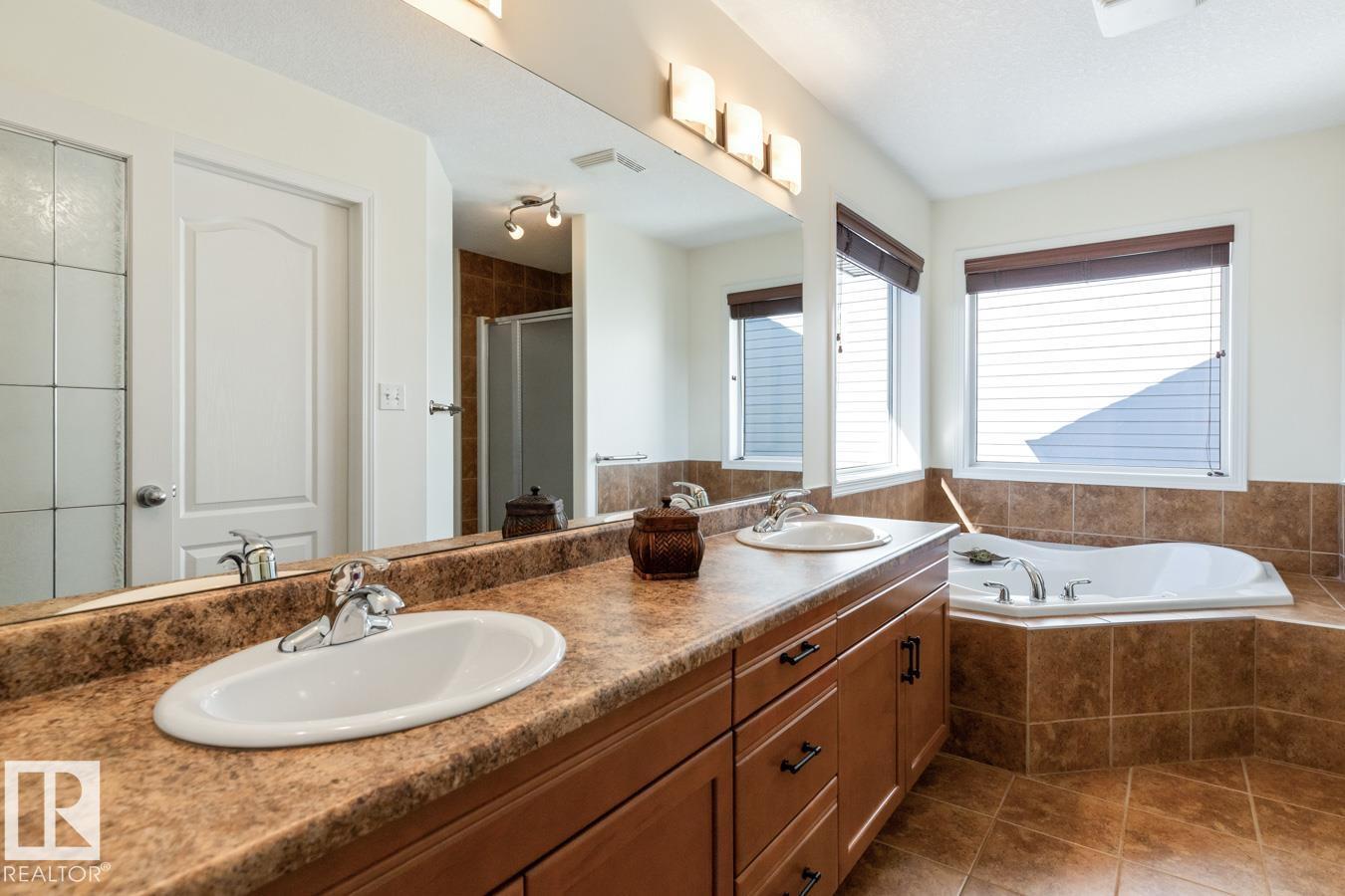 12433 17a Av Sw, Edmonton, Alberta  T6W 1T8 - Photo 17 - E4483783