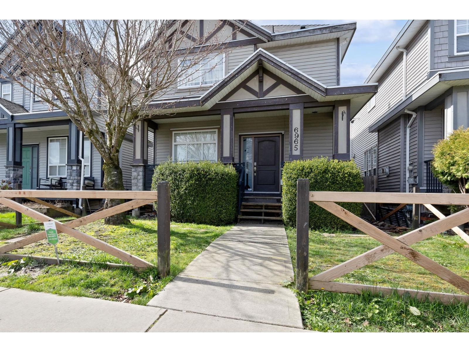 6965 192 Street, Surrey, British Columbia  V4N 5W6 - Photo 3 - R3104392