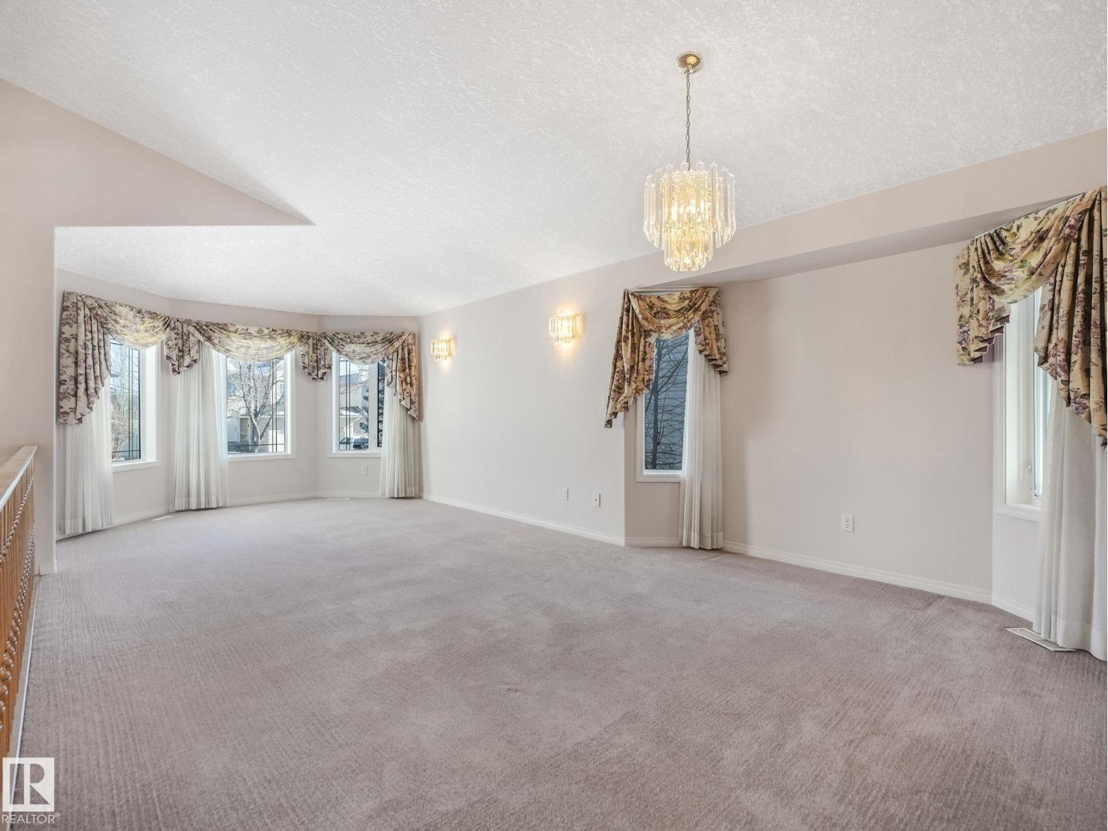 1054 Ormsby Cr Nw, Edmonton, Alberta  T5T 6J5 - Photo 6 - E4483778