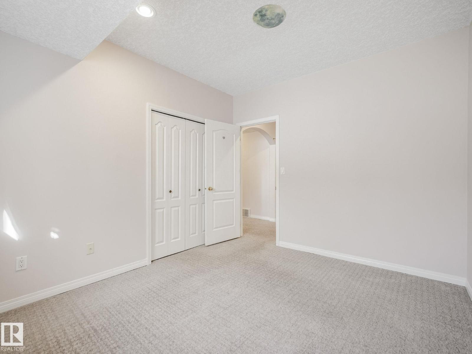 1054 Ormsby Cr Nw, Edmonton, Alberta  T5T 6J5 - Photo 44 - E4483778