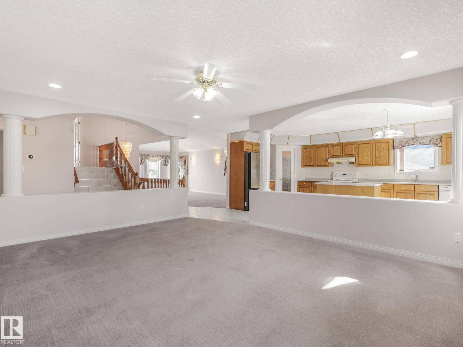 1054 Ormsby Cr Nw, Edmonton, Alberta  T5T 6J5 - Photo 12 - E4483778