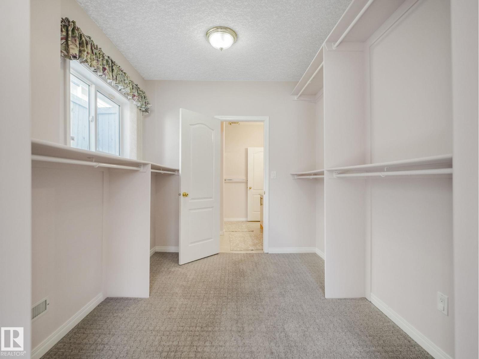 1054 Ormsby Cr Nw, Edmonton, Alberta  T5T 6J5 - Photo 47 - E4483778