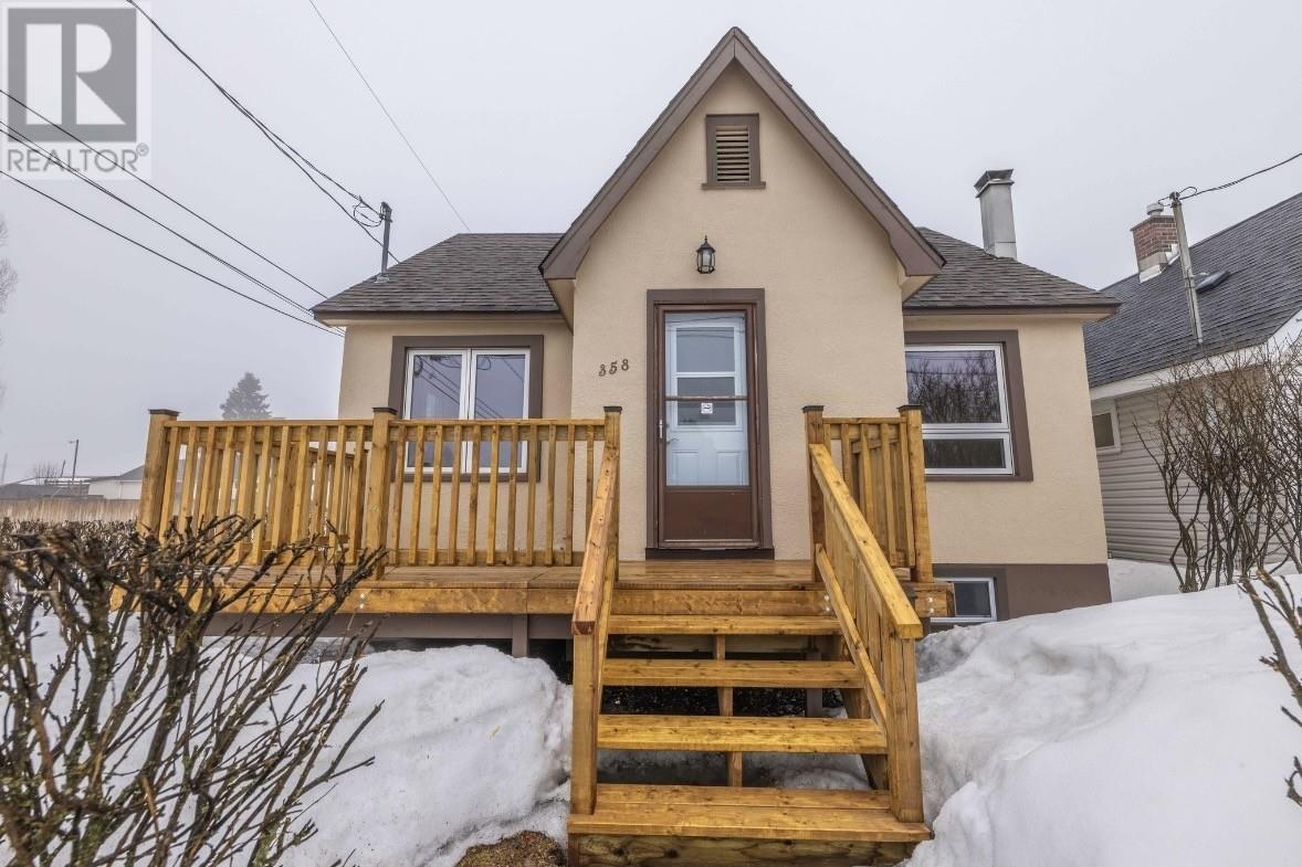 358 Dewe Ave, Thunder Bay, Ontario