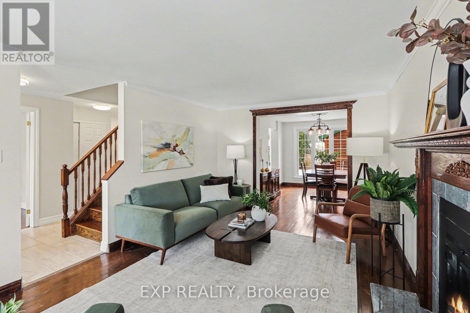 1528 Missyabit Drive, Ottawa, Ontario  K1E 2M6 - Photo 7 - X12920670