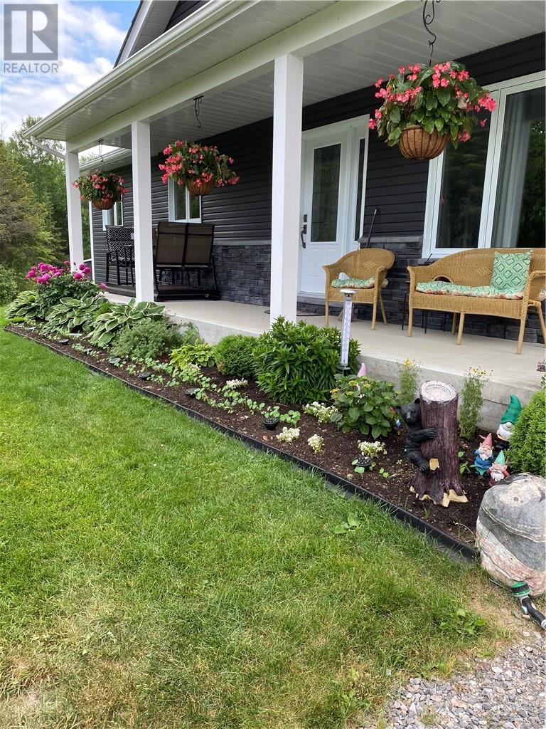 1811 Nepewassi Lake Road, Estaire, Ontario  P3E 4N1 - Photo 3 - 2126869