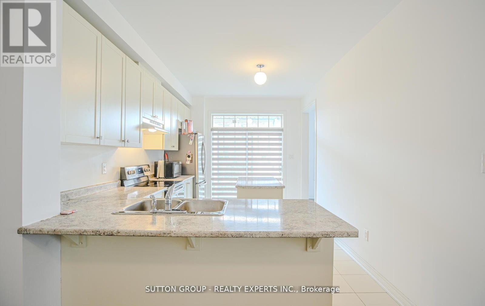 65 Fruitvale Circle, Brampton, Ontario  L0P 1N0 - Photo 17 - W12976550