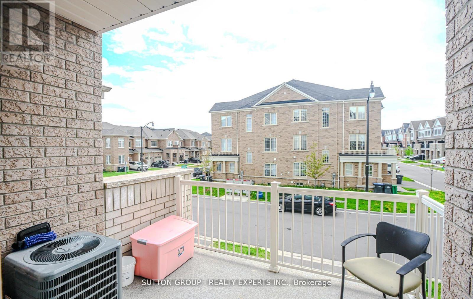 65 Fruitvale Circle, Brampton, Ontario  L0P 1N0 - Photo 40 - W12976550