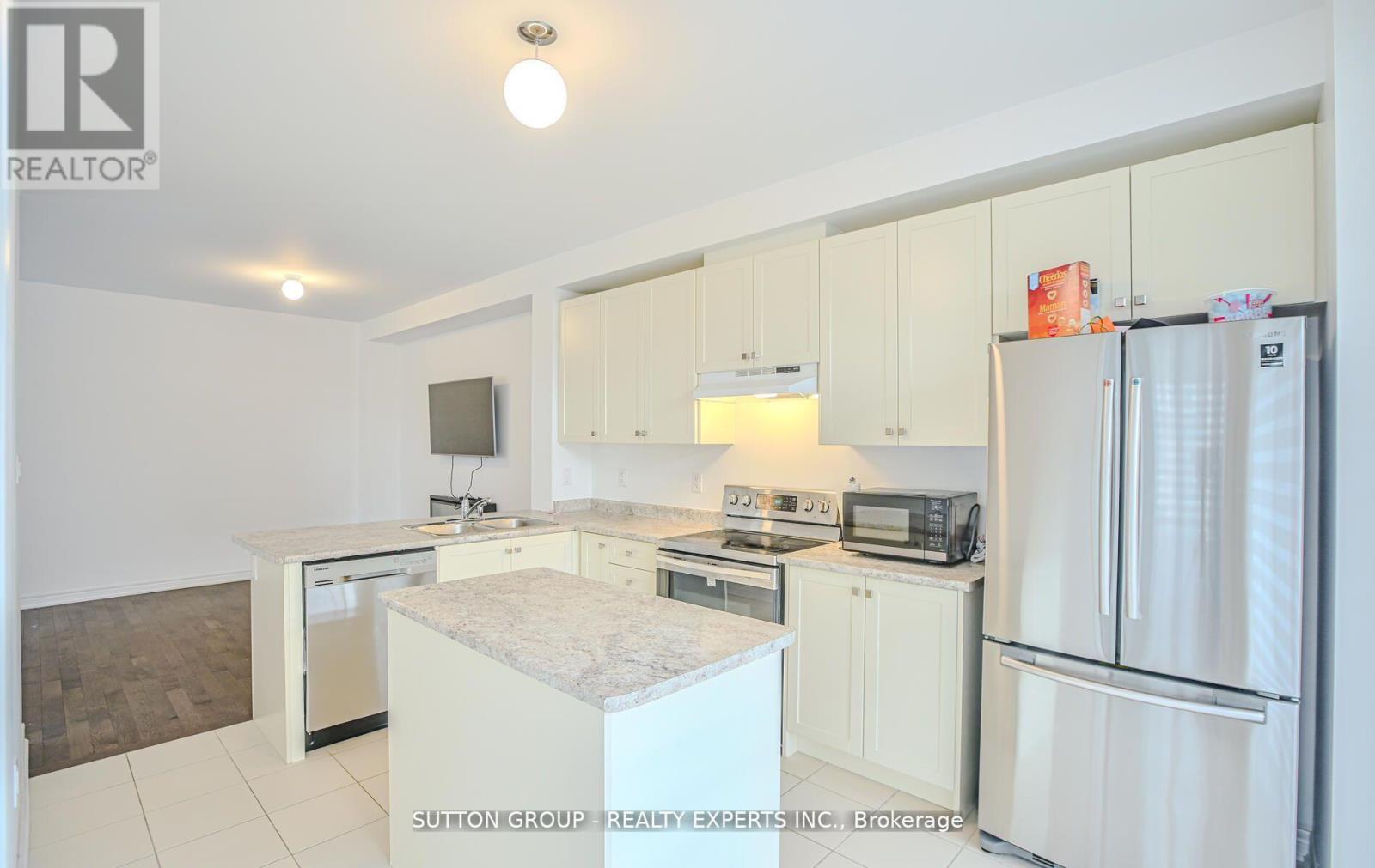 65 Fruitvale Circle, Brampton, Ontario  L0P 1N0 - Photo 18 - W12976550