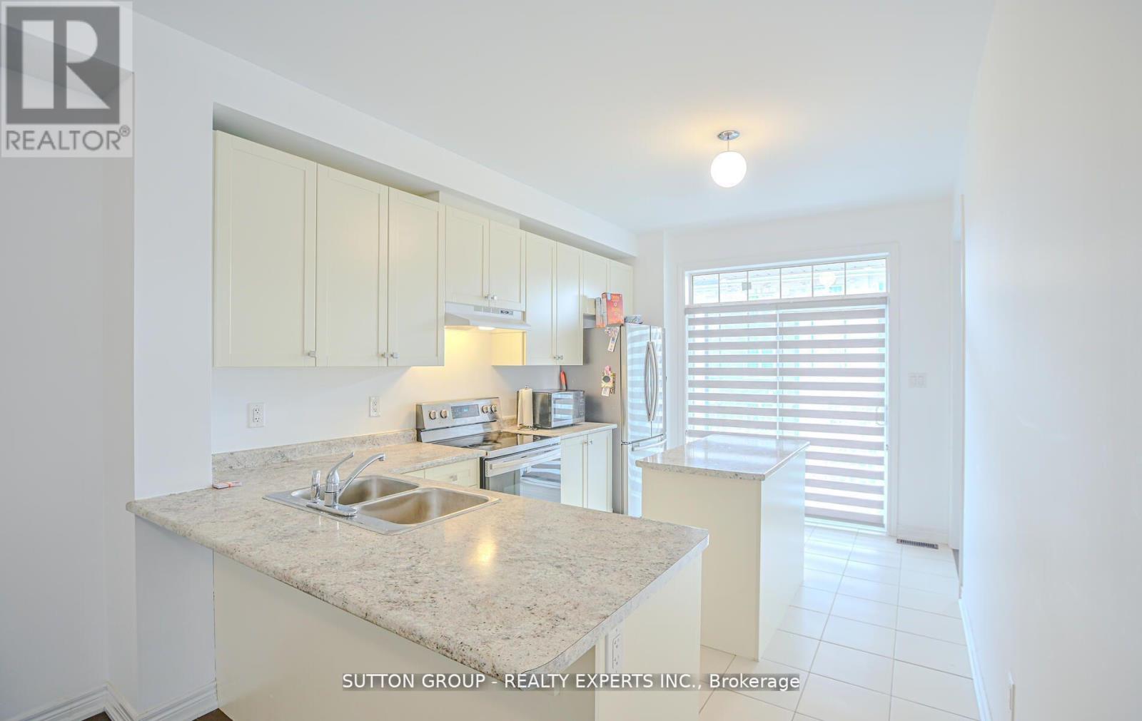 65 Fruitvale Circle, Brampton, Ontario  L0P 1N0 - Photo 14 - W12976550