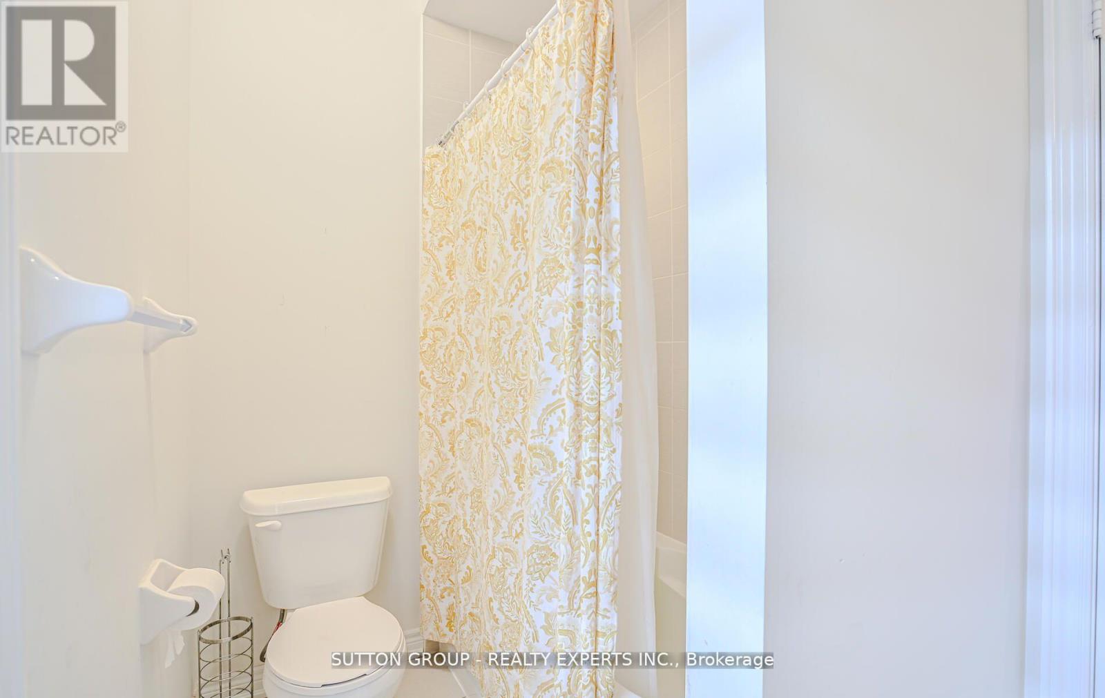 65 Fruitvale Circle, Brampton, Ontario  L0P 1N0 - Photo 32 - W12976550