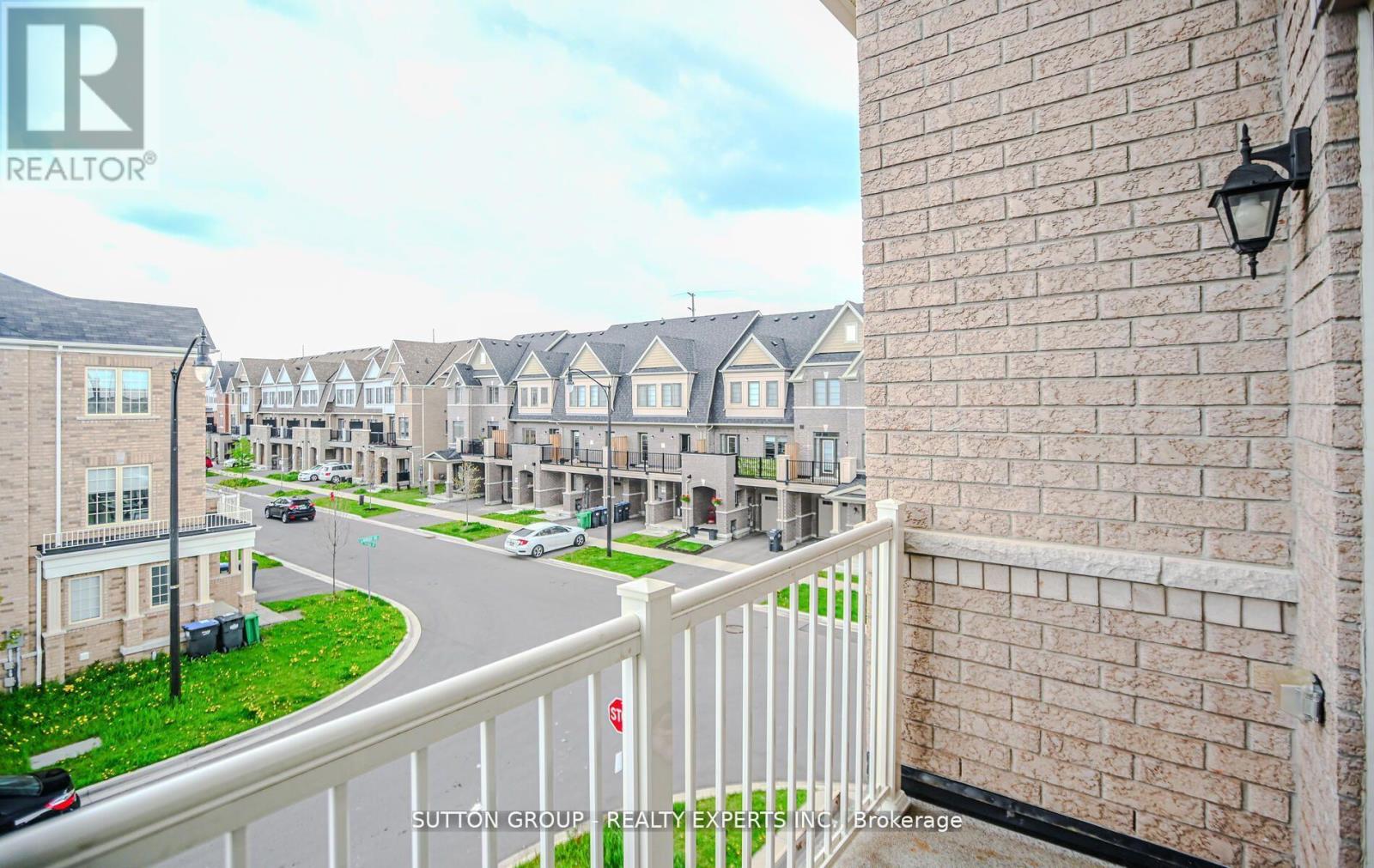 65 Fruitvale Circle, Brampton, Ontario  L0P 1N0 - Photo 38 - W12976550